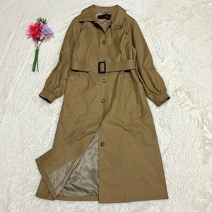 Beige Yves Saint Laurent trench coat with belt from the 80s and 90s - Picture 1 of 24