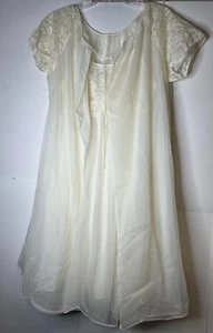 VTG Vanity Fair Size 36 Ivory Sheer Chiffon Peignoir Set Negligee Bridal Lace - Picture 1 of 13