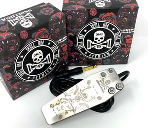 INKgrafiX Skull DNA Crazy Skelett Fußschalter mit Lasergravur Tattoo Totenkopf - Picture 1 of 10