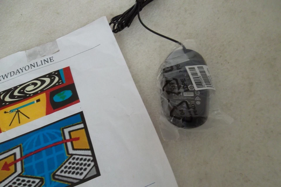 Lenovo LXH-EMS-10ZA Optical Mouse USB 2-Button Scroll Wheel 5V 25200530 OEM NEW - Image 1 of 4