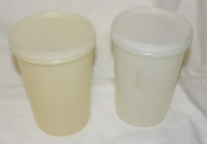 TUPPERWARE Vintage 1 qt Handolier Round Container LOT of 2 # 321 - Picture 1 of 3