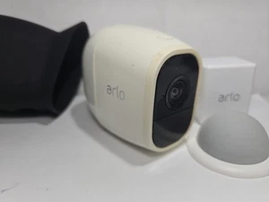 Arlo Pro 2 HD 1080 Add-on Camera VMC4030P w Battery, a Magnetic Mount & Skin - Picture 1 of 7