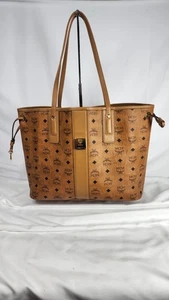 MCM Visetos Medium Liz Reversible Shopper Tote Bag SPBJKI 351094 - Picture 1 of 11