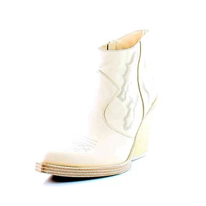 JESSICA SIMPSON JS-LESIA Boots Chalk New - Picture 1 of 6