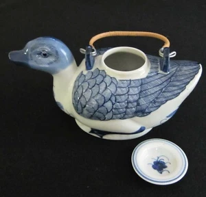 Decorative Duck Teapot & Lid Blue on White China Hand Painted 16 fl oz. - Picture 1 of 12