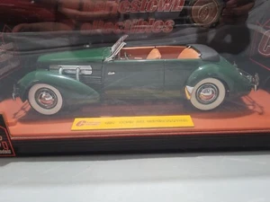 Charlestown Collectibles 1937 Cord 812 Supercharged Convertible 1:18 - Picture 1 of 4