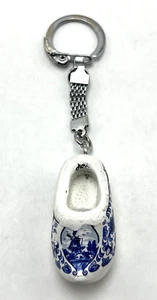 Holland Souvenir Wood Clog Shoe Keychain - Picture 1 of 4