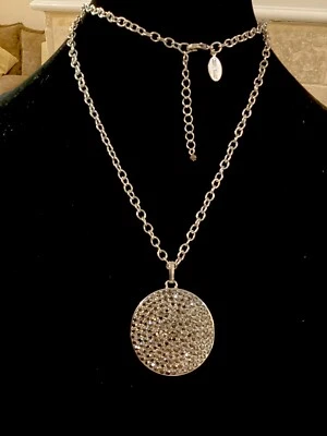 Colar de Prata White House Black Market com Pingente de Cristal Hematita - Excelente Estado Usado! - Imagem 1 de 4