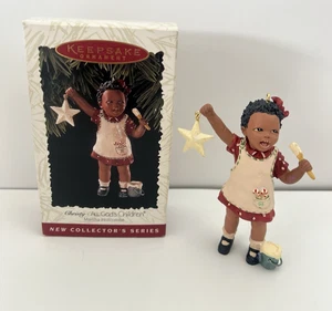 1996 Hallmark Andenken Weihnachtsschmuck Christy alle Gottes Kinder 4" Mädchen - Bild 1 von 12