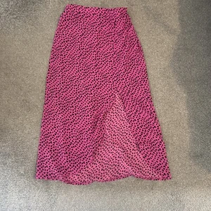 Pink Heart Skirt - Picture 1 of 4