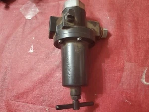 Vintage Alemite 323300 250 PSI Inlet Air Pressure Regulator *** Appears Rebuilt - Picture 1 of 4