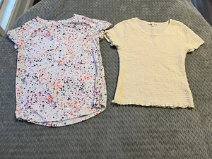 Girls Lot 2 Tshirt Blouse Size 7/8 - Picture 1 of 7