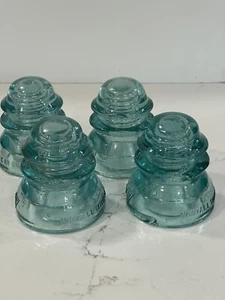 Set Of 4 Vtg Whitall Tatum No 1 Green Agua Blue Telegraph Glass Insulators READ - Picture 1 of 10