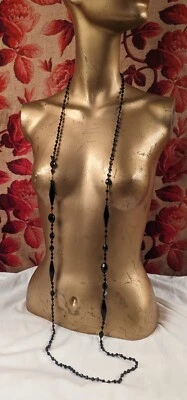 COLLAR LARGO VICTORIANO SIGLO XIX CUENTAS VIDRIO AZABACHE NEGRO  Foto 1 de 4