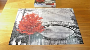NAJIAXIAOWU - Classic Jigsaw Puzzle, 1000 wood pcs, Red Tree & Bridge Complete - Picture 1 of 8