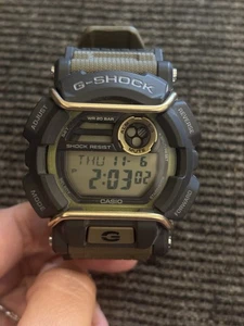 Reloj de buceo Casio GD400-9 digital para caballeros esfera gris banda de resina verde - Imagen 1 de 6