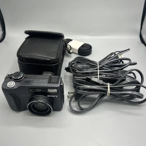 Sony Cyber-shot 4.1 Mega Pixel DSC-S85 Digital Camera w/Case and Accessories. - Picture 1 of 9