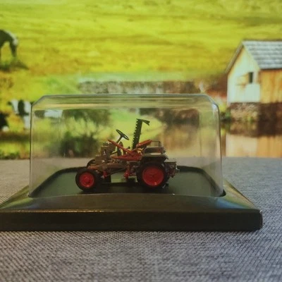 Hachette Scale Model Tractor 1/43 Diecast CHAUVIN R6 - 1954 MINT - Image 1 of 4