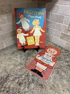 VINTAGE 2 ORIGINAL UNCUT RAGGEDY ANN PAPER DOLL BOOKS (15E) - Picture 1 of 6