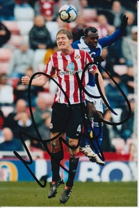 SUNDERLAND HAND SIGNED MICHAEL TURNER 6X4 PHOTO. - Picture 1 of 1