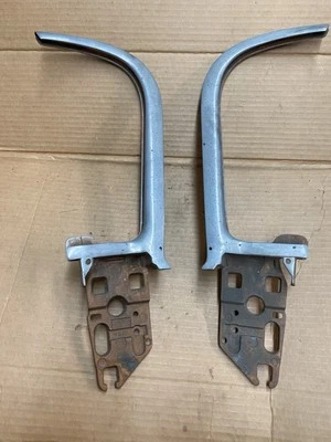 Cadillac Chevrolet 1959 1960 convertible carcasas de ventana de ventilación Foto 1 de 4