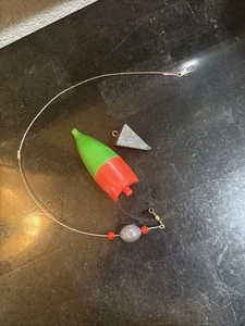 3 Pc Vintage Fishing Lot Bobber Weight Float - Picture 1 of 4