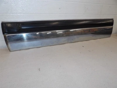 1991-1996 BUICK PARK AVENUE LH DRIVERS SIDE REAR QUARTER PANEL TRIM MOLDING OEM  - Image 1 of 4