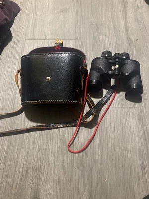 Vintage Zenith Fully Coated Optics Binoculars 7x35 341 ft. at 1000 yds. w/Case - Image 1 of 4