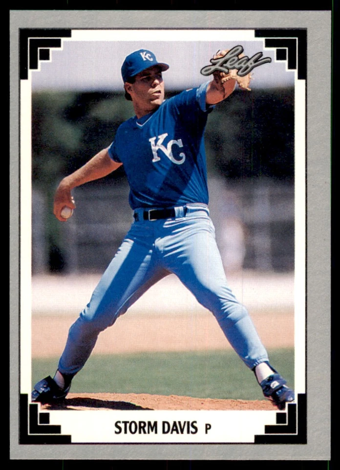 1991 Leaf Storm Davis Baseball Cards #161 - Image 1 of 2