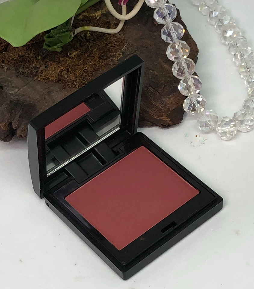 Sue Devitt Studio Silky Blush - Delhi - .18 oz Full Size - New - Image 1 of 4