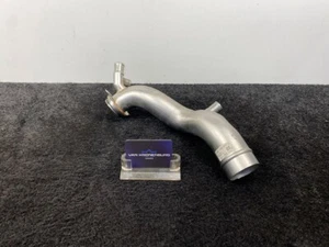 Manguera de aspiración Audi RS6 (C7) 4.0 V8 079129571Q - Imagen 1 de 4