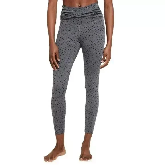 Nike Yoga Women's Size Small Gray Dots Twist 7/8 Tights