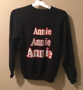 Felpa musicale vintage Annie nera taglia M Hanes made in USA compagnia teatrale backstage - Foto 1 di 6