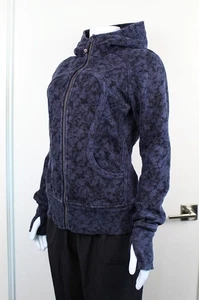 Lululemon Jacket Womens 10 Blue Full Zip Hooded Scuba Hoodie Floral Thumbholes - Picture 1 of 14