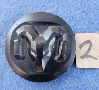 Tapacubos central Dodge Ram 2500 3500 negro 6pg01trmaa edición nocturna 2697 69538 (1) Foto 1 de 2