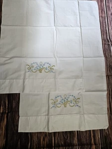 Hermosas fundas de almohada bordadas vintage tamaño queen diseño de cesta y lazos - Imagen 1 de 7