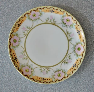ANTIQUE HAND PAINTED PORCELAIN FLORAL NIPPON DINNER PLATE - 9 1/4" diameter - Picture 1 of 2