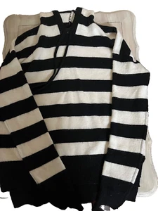 Calvin Klein  Ladies Black/White Hooded Sweater Size Small - Picture 1 of 3