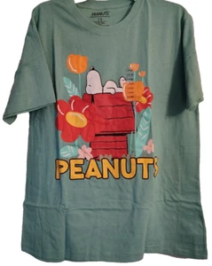 Peanuts Snoopy Doghouse Garden T-Shirt Mens Large - Picture 1 of 2