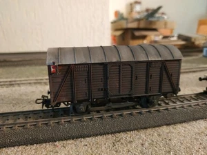 MÄRKLIN - Märklin, HAND PAINTED WEATHERED VAN WAGON WITH BACK LIGHTS, SCALE HO - Picture 1 of 19