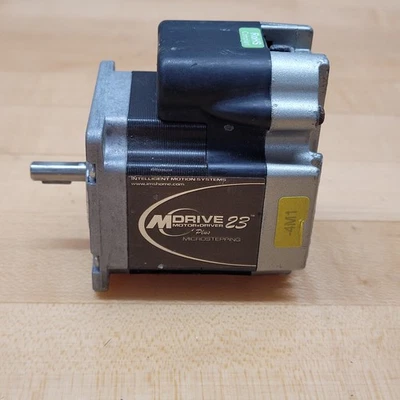 Motor paso a paso y accionamiento Schneider MDM1PSD23A7, 2 fases, 12-75 VDC - USADO Foto 1 de 4