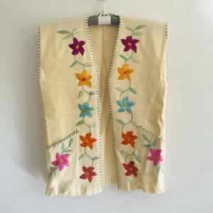 Vintage 1970’s Mexican Embroidered Wool Souvenir Vest Women's size S/M Beige - Picture 1 of 7