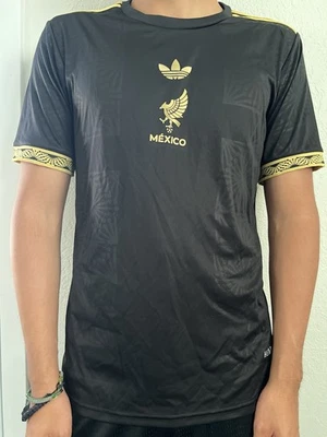 Camiseta México Oro 2025 Foto 1 de 4