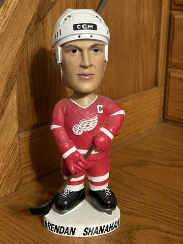 Brendan Shanahan Bobblehead Detroit Red Wings Hockey SGA Vintage Cover