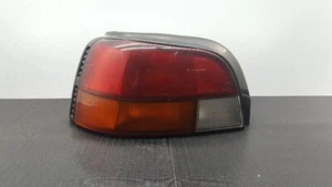 Lámpara trasera derecha 90 91 92 Isuzu Impulse para pasajero 94323018 - Imagen 1 de 7