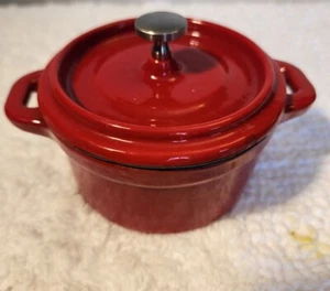 One Wolfgang Puck Mini Red Cast Iron Cocotte Dutch Oven With Lid - Picture 1 of 9