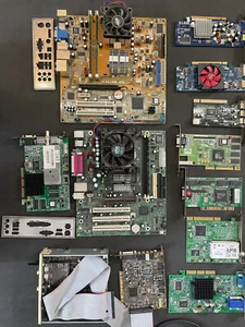 Vintage computer parts Motherboards with Ram + CPU and other cards UNTESTED - Afbeelding 1 van 13