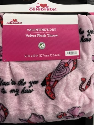 Tiro de felpa de terciopelo para celebrar el día de San Valentín Foto 1 de 3