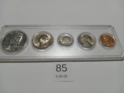1966 5 Coin Set 40% Silver Half-Dollar in Whitman Holder - Image 1 of 4