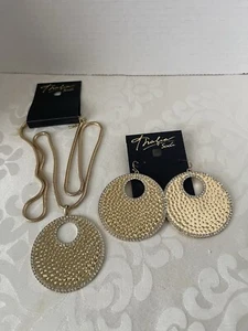THALIA SODI Hammered Pave Circle Necklace & Earrings Gold Tone & Crystals - Picture 1 of 6